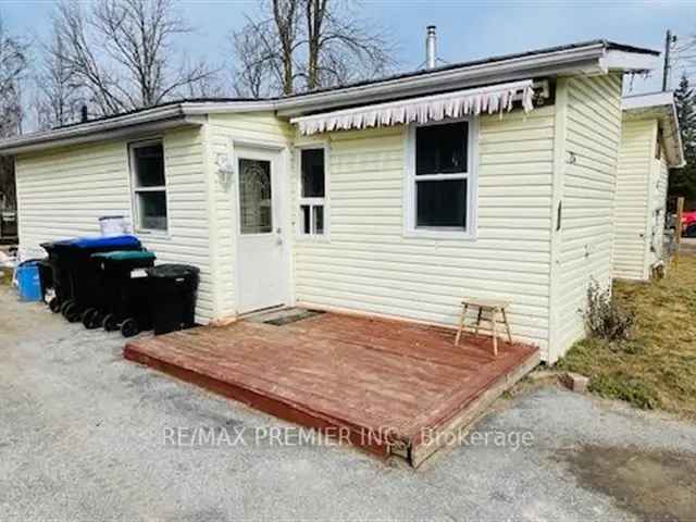 3 Bedroom Bungalow Renovators Delight Near Wasaga Beach