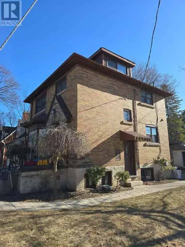 Kitchener Legal Triplex - High Rental Income