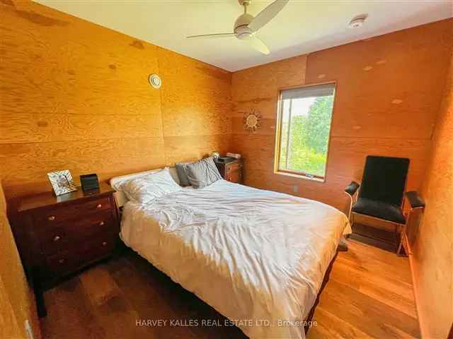 County Living Gem: 3BR, 2BA Furnished Home on Acreage