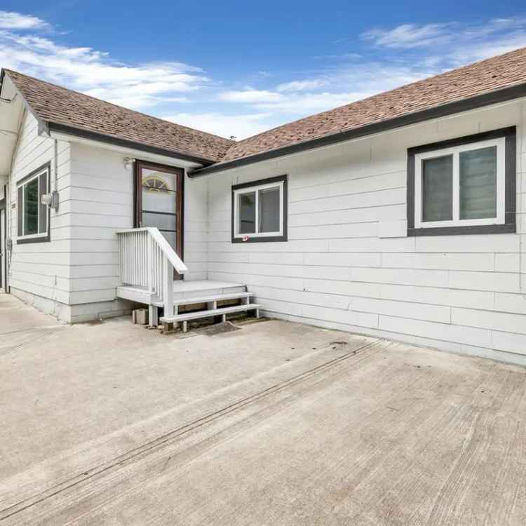 3-Bedroom Rancher House for Sale Near Amenities