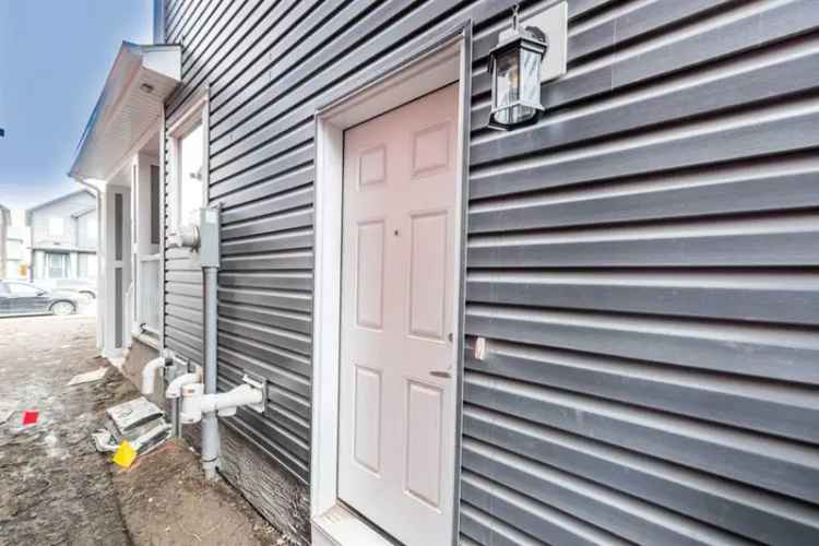 Exceptional 3-Bed 2075 Sqft Carrington Home - Bonus Room Double Garage