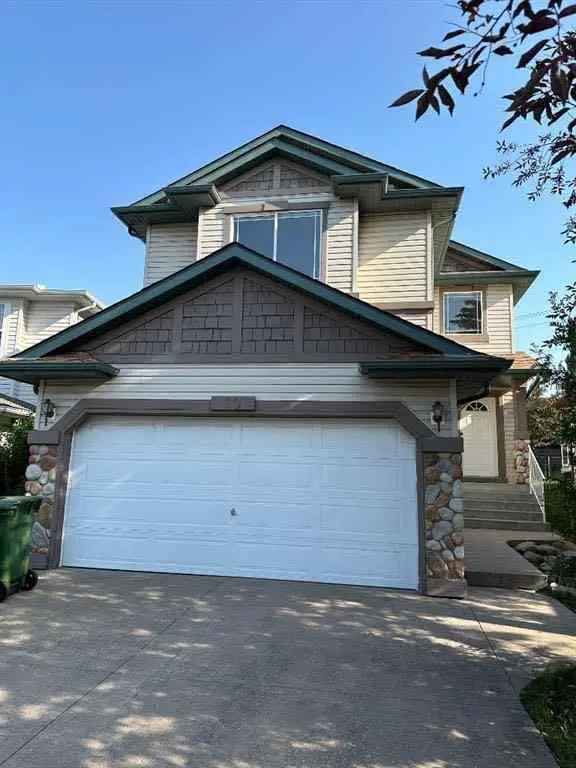 House For Sale in 10, Panamount Mews NW, Calgary, Alberta