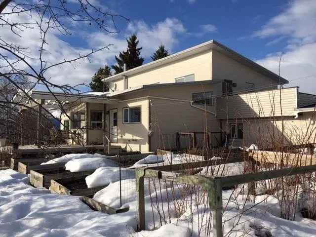 12-Acre Custom Home with Workshop near Telkwa