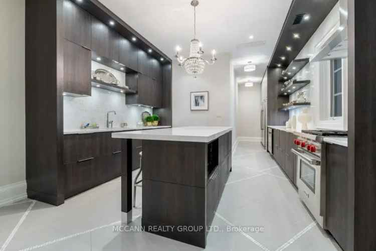 House For Sale in Vaughan, Ontario