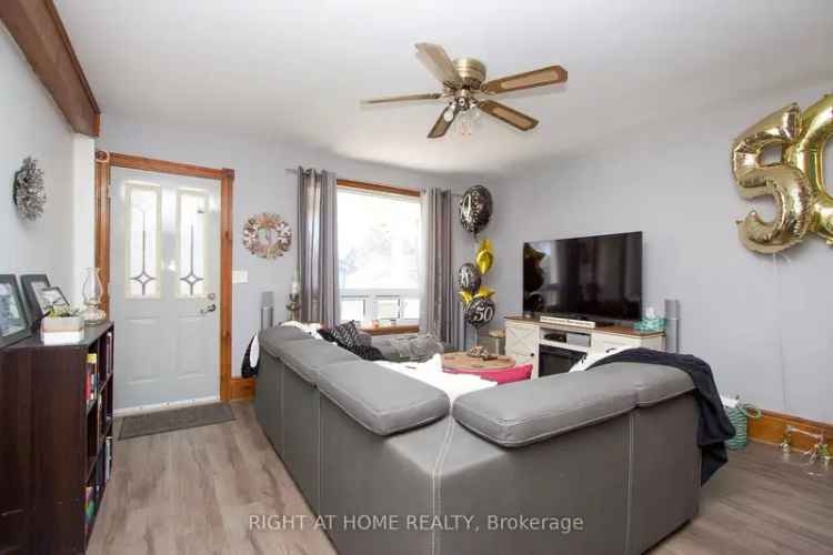 House For Sale in 53, Duke Street, Clarington, Ontario