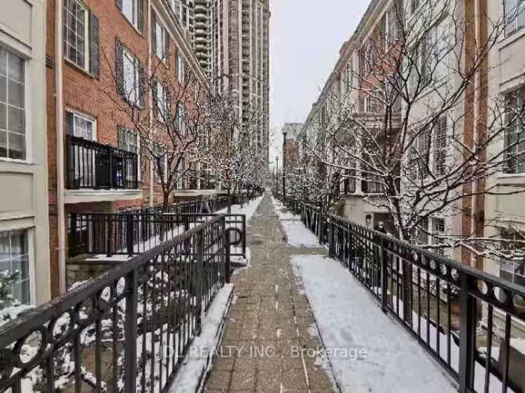 Condo For Sale in 3, Everson Drive, Toronto, Ontario