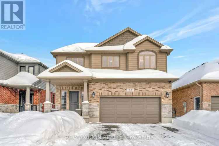 3-Bedroom 25-Bathroom Home with Loft and Hot Tub