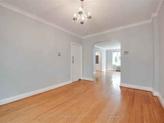 Spacious Family Home 3+1 Beds 2 Baths Finished Basement