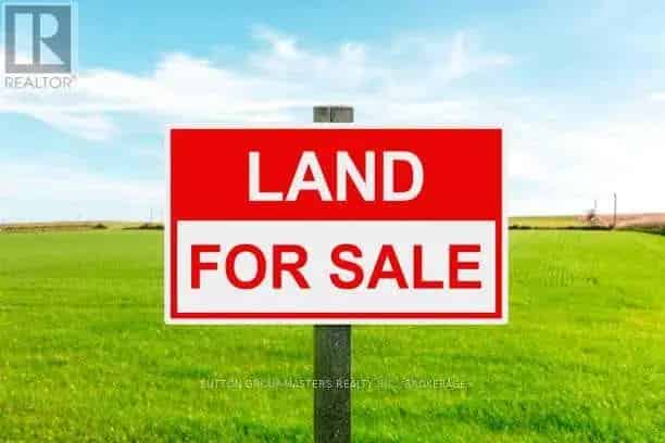 Lyon's Landing Lakefront Lot with Fibre Optic