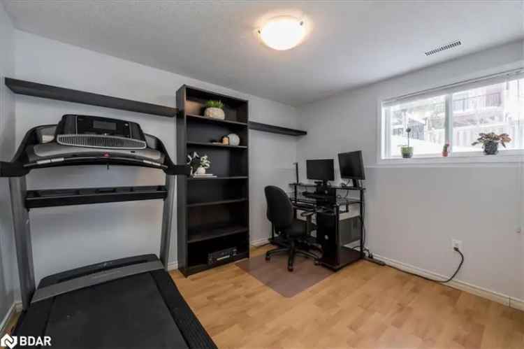 House For Sale in Toronto, Ontario