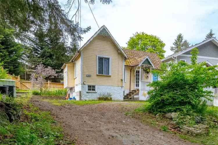 Oak Bay Cottage: Build Your Dream Home or Invest