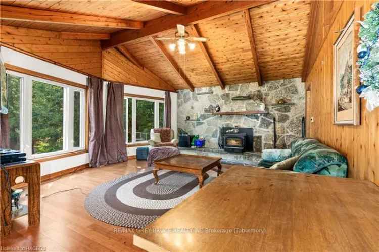 House For Sale in Municipality of Northern Bruce Peninsula, Ontario