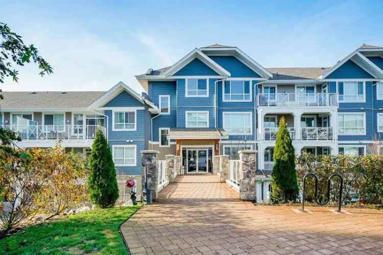 A $679,900.00 Apartment/Condo with 2 bedrooms in Cloverdale BC, Cloverdale