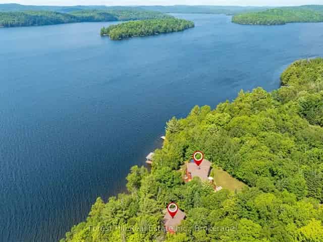 Kawagama Lake Four Season Lakehouse with Guest House