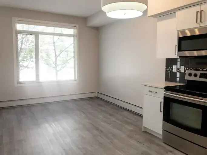 1 Bed 1 Bath Condo in West Springs Calgary