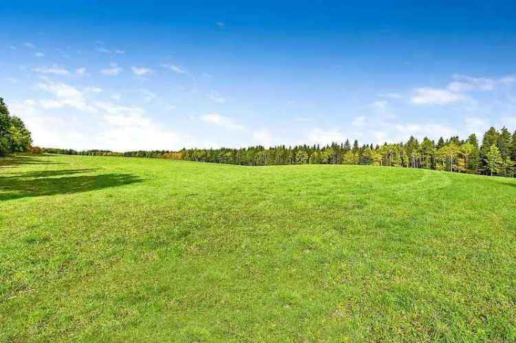 Land For Rent in Redcliff, Alberta