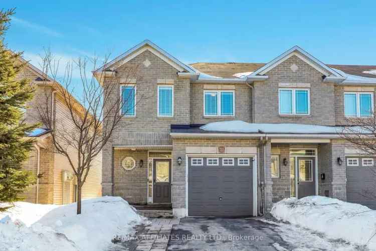 House For Sale in 711, Regiment Avenue, Ottawa, Ontario