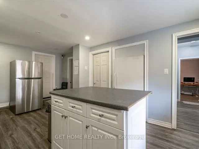 House For Sale in Brantford, Ontario