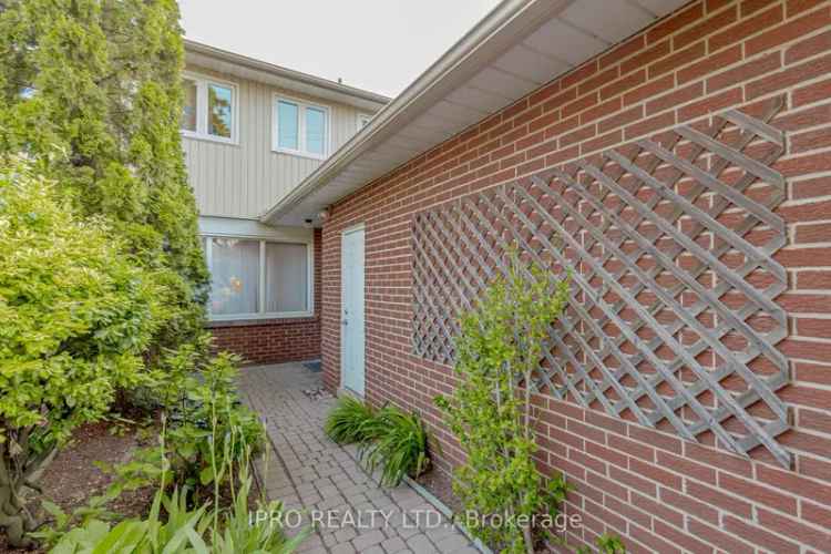 Beautiful South Burlington Townhome Near Lake