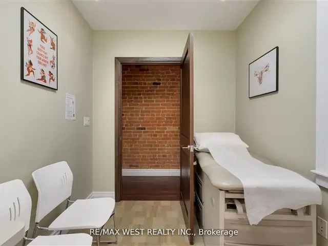 Roncy Semi-Detached House Medical Office 3-Bedroom Apartment