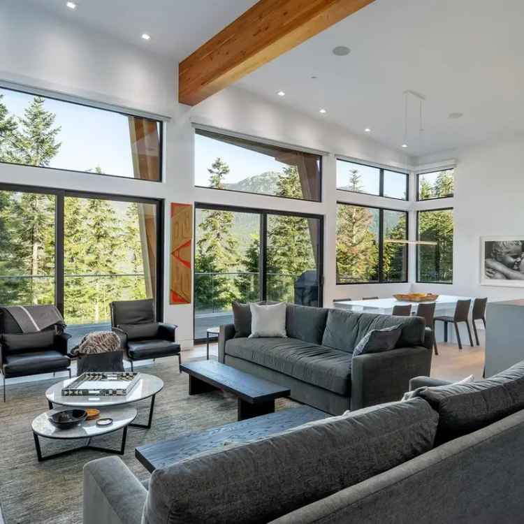 Luxury Ski-in Ski-out Home in Whistler's Kadenwood