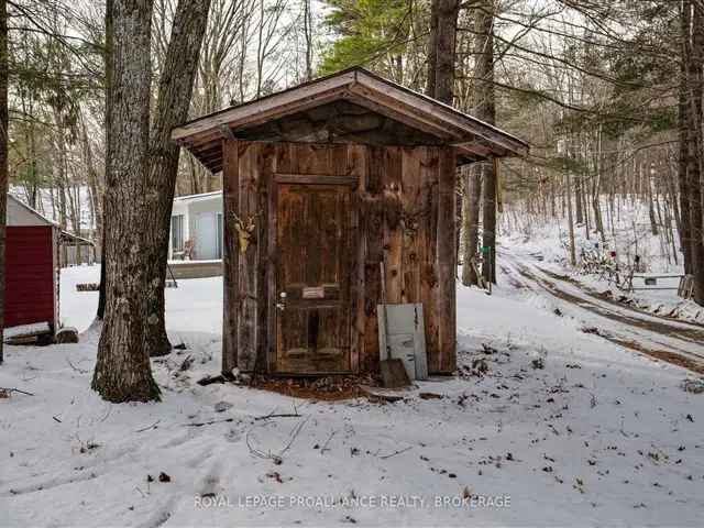 Rustic Cottage on Kingsford Lake South Frontenac