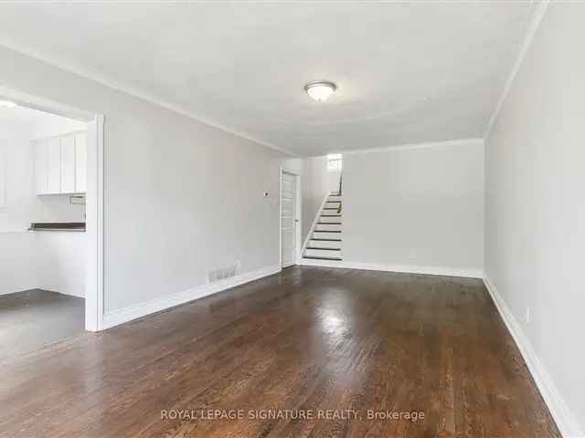 House For Sale in Toronto, Ontario