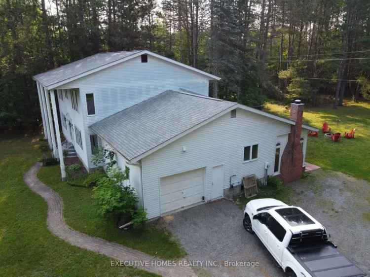 House For Sale in Bracebridge, Ontario