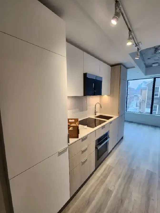 BRAND NEW 1 BEDROOM APT - Steps from Distillery District!