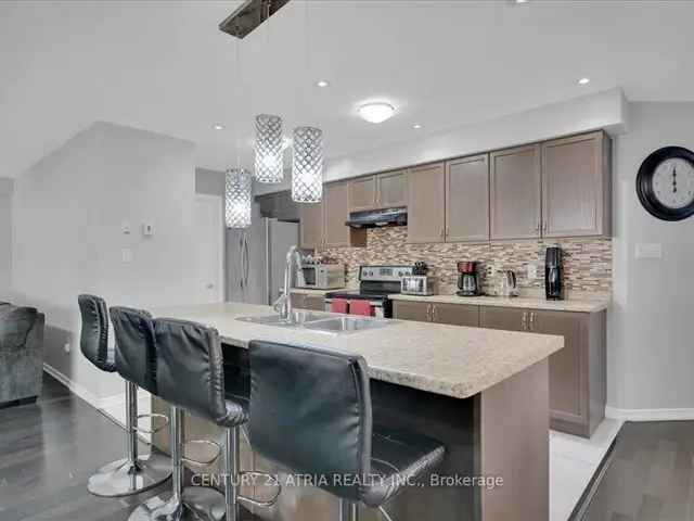 4 Bedroom Detached Home with 16-Foot Ceilings and Private Lot