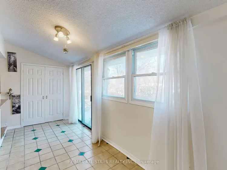 House For Rent in Toronto, Ontario