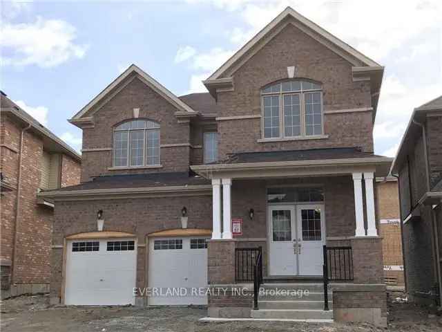 House For Sale in Newmarket, Ontario