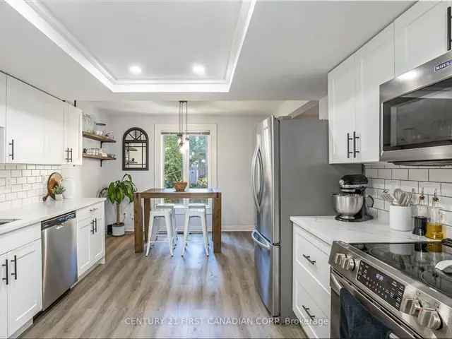 Westmount Townhome 3 Beds 1.5 Baths Updated Kitchen Finished Basement