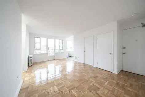 6 rooms apartment of 65 m² in Toronto