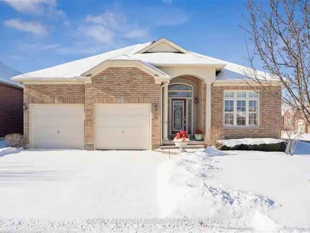 2 Bedroom Bungalow in Gated Ballantrae Golf Community