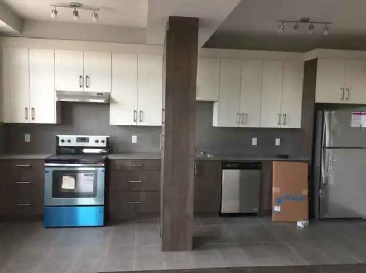 Centrally Located 2 BR 2 Bath Condo Close to Downtown