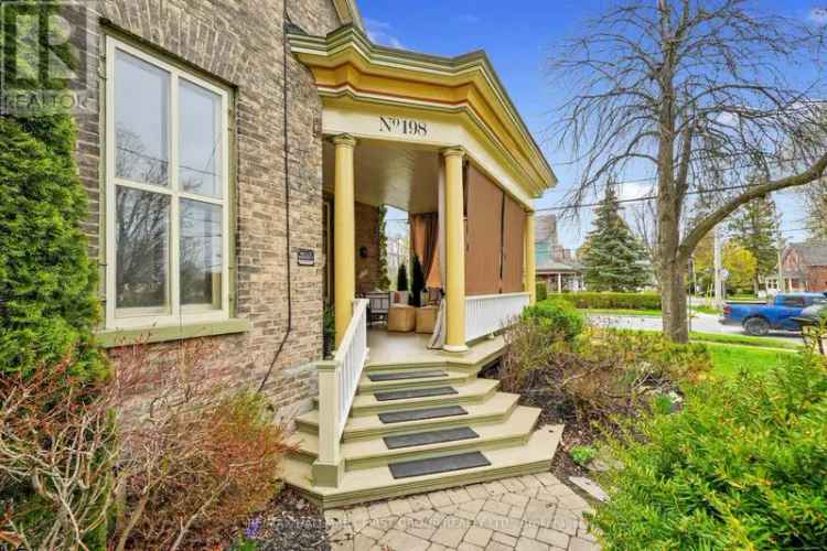 1870s Cobourg Heritage Home: Modern Amenities & Charm
