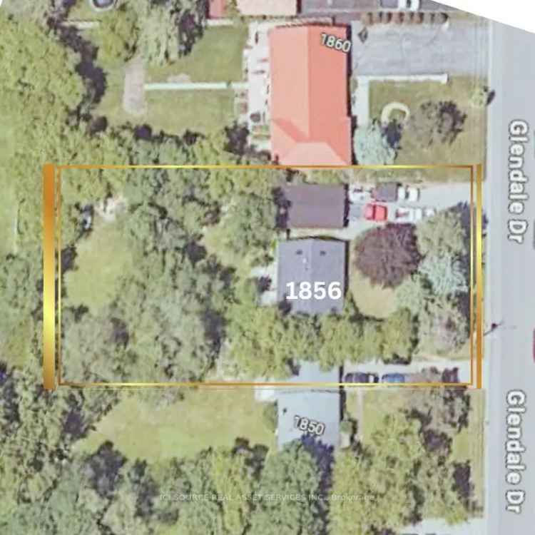 Buy bungalow in prime neighborhood with development potential