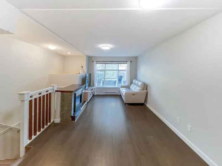 Bright 3-Bedroom Home with Rec Room near Richmond Centre