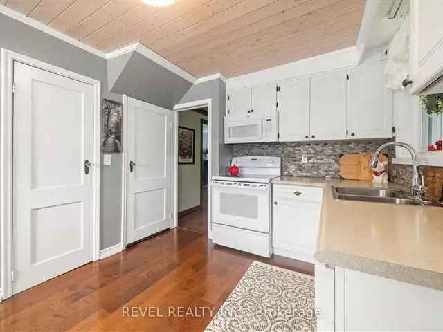 House For Sale in Kawartha Lakes, Ontario