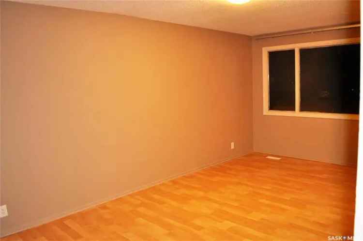 Side by Side Duplex Great Revenue Property Two 2 Bedroom Units
