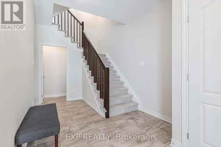 Findlay Creek Townhome - 2 Beds, Modern Kitchen, Private Balcony