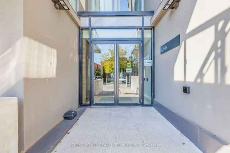 Condo For Sale in Burlington, Ontario