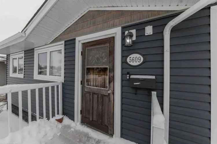 Updated 5-Bedroom Home in Steele Heights Lloydminster