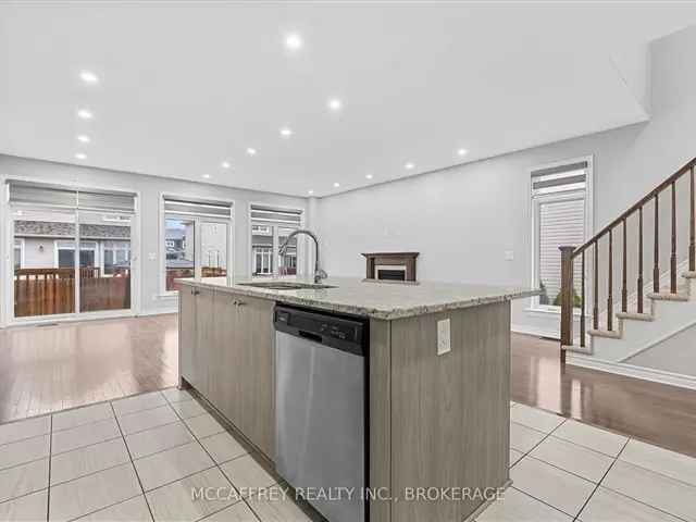 6 Year Old 2 Storey Home Kingston East End Modern Design 4 Bedrooms 25 Bathrooms