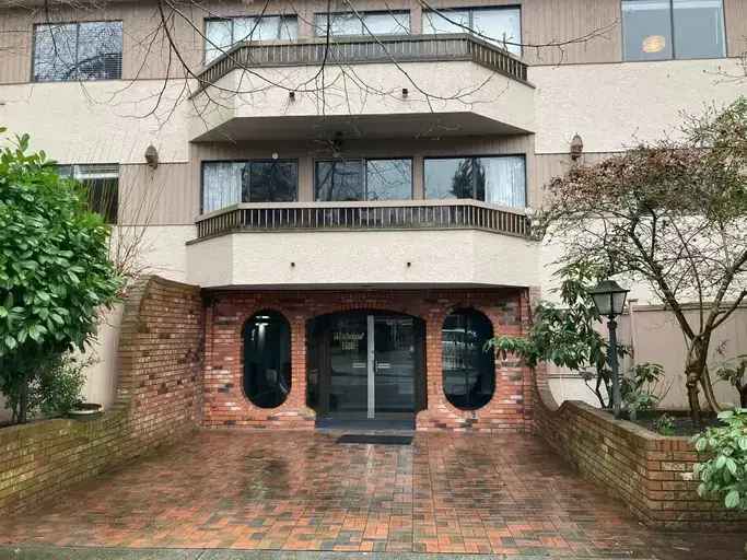 2190 West 8th Avenue -  in Vancouver