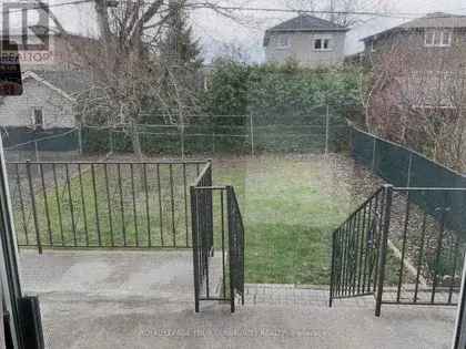 3 Bedroom 2 Bath Multi Level Backsplit House in Toronto