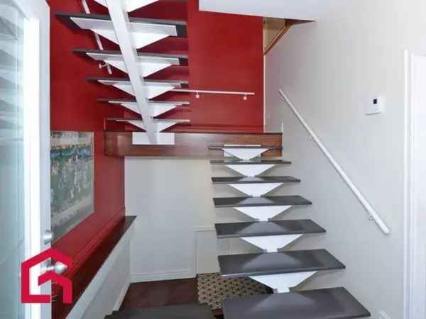 Montérégie Condo for Sale 4BR 2BA 2125 sq ft