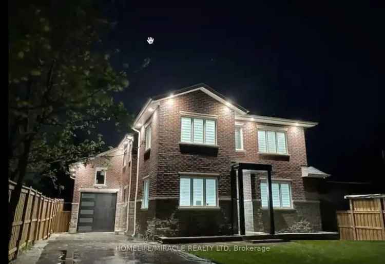 House For Sale in Mississauga, Ontario