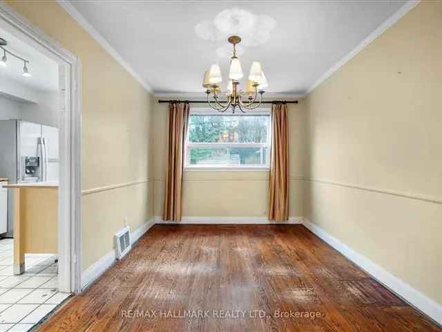 Leaside Semi-Detached Home - 3 Bedrooms - Northlea School District